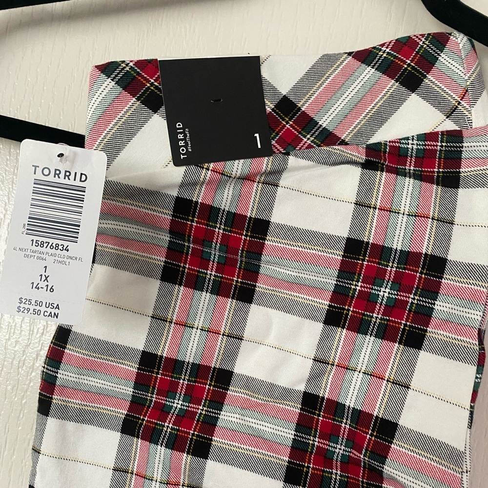 TORRID NWT  SZ 1 White Plaid Leggings